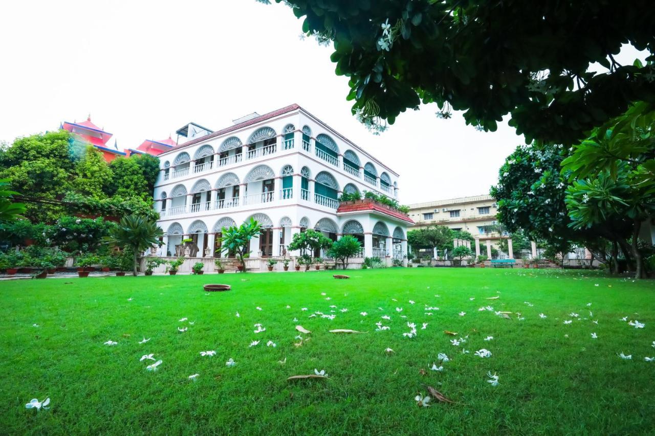 Saptapuri By Royal Orchid Hotels Limited Varanasi Exterior foto